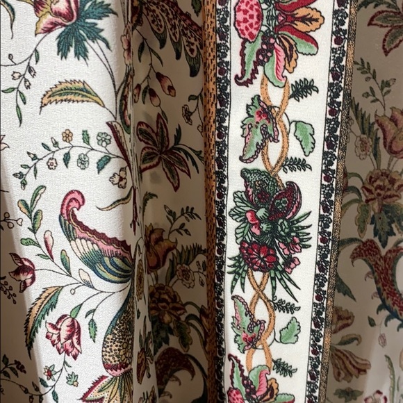 Max Studio coverup - Picture 3 of 6